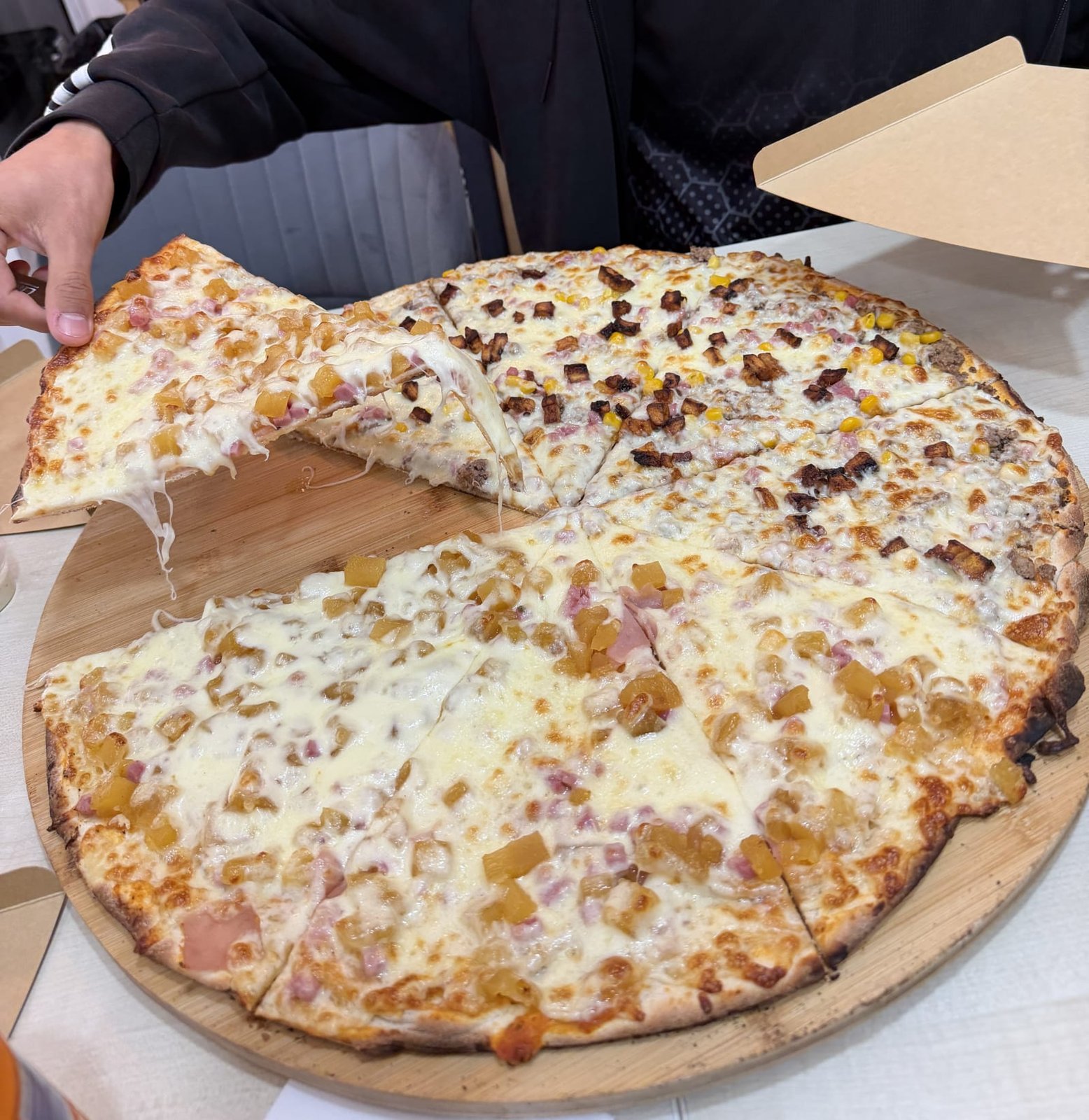 Maxi pizza