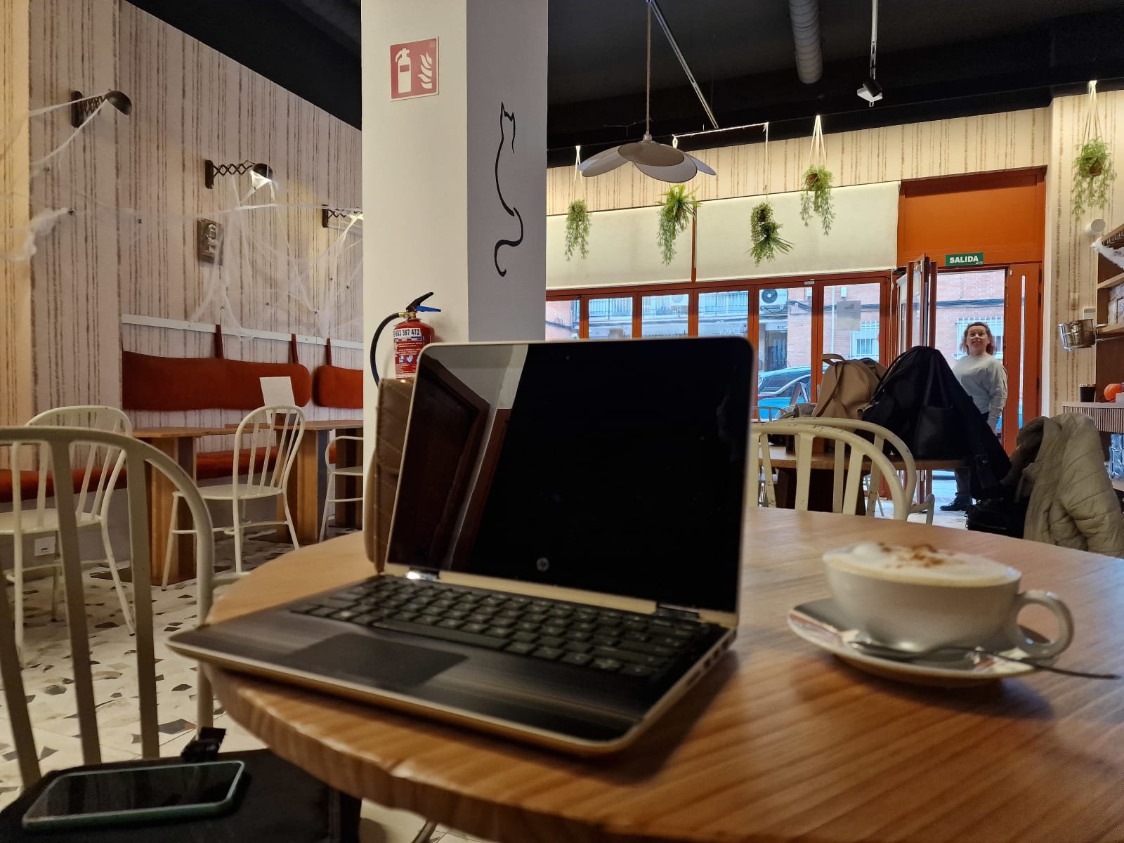 Pizza & Gatos | Canillejas