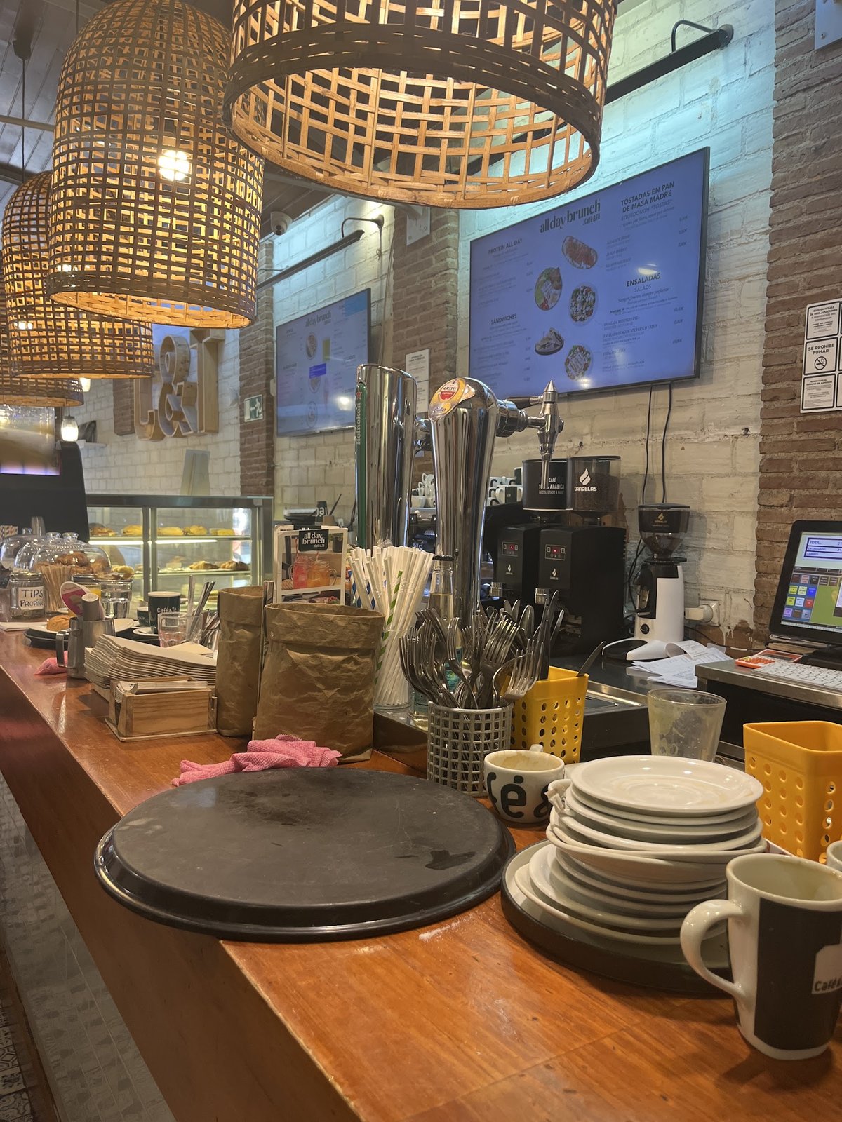 All Day Brunch by Café & Té