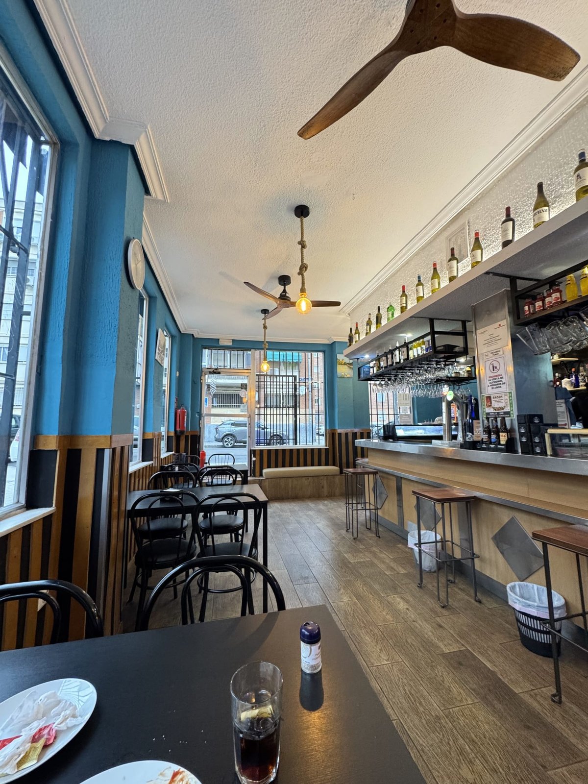 Horlis Bar Cafeteria & Cervecería
