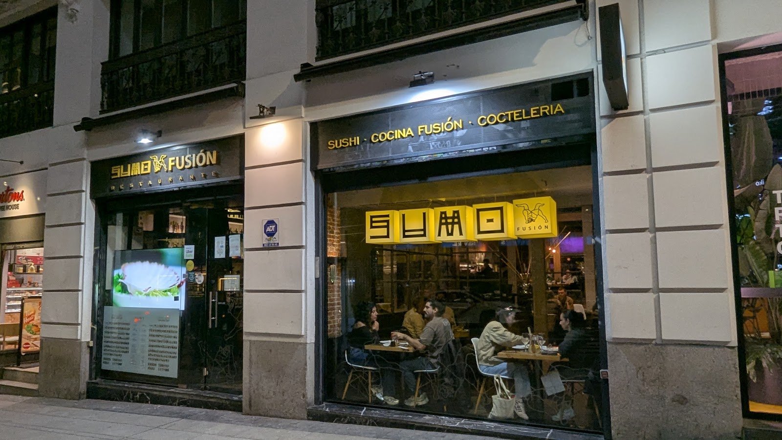 SUMO Fusión Restaurante