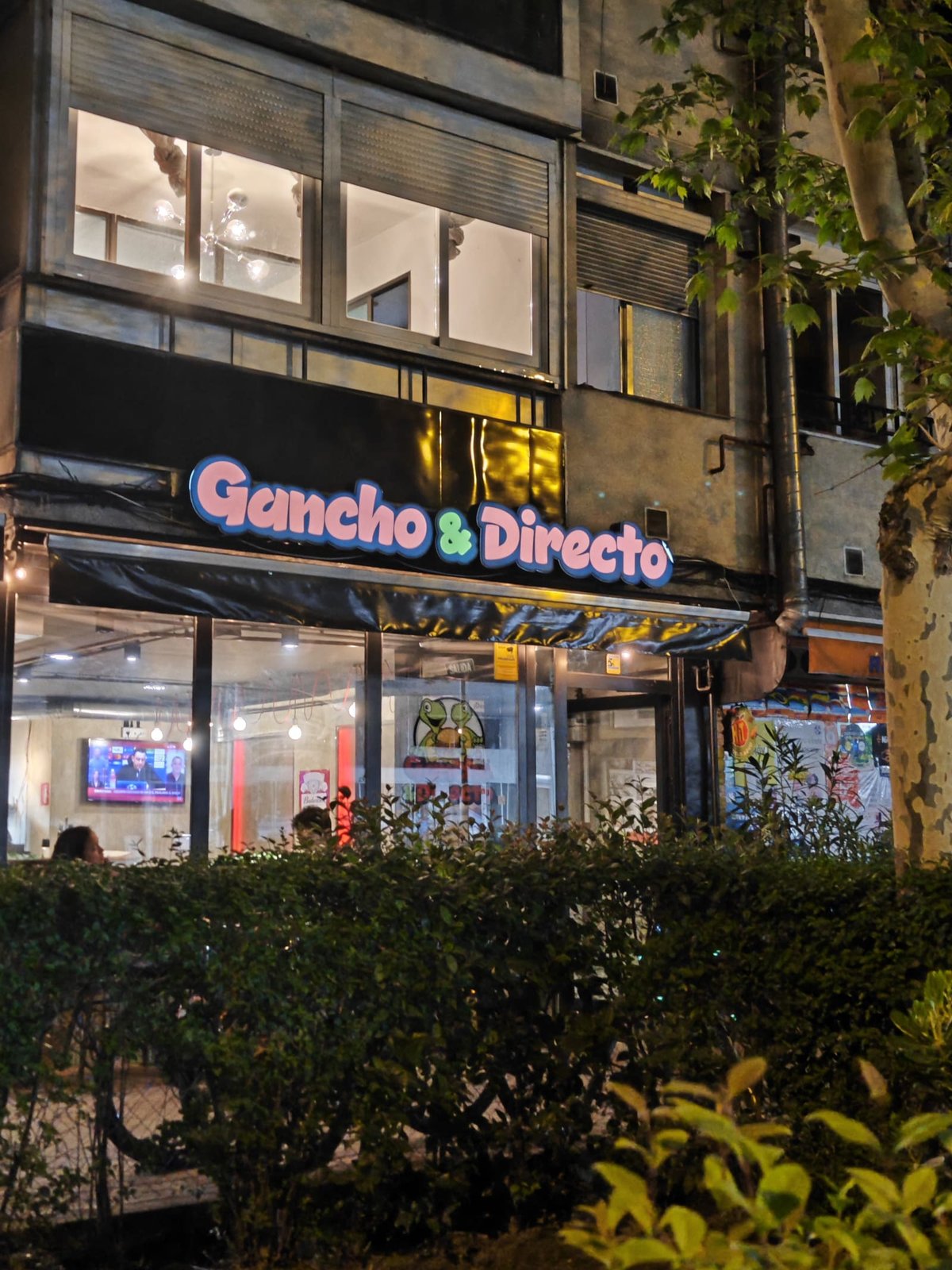 Gancho y Directo