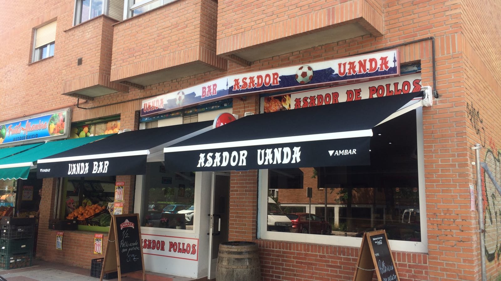 Uanda bar