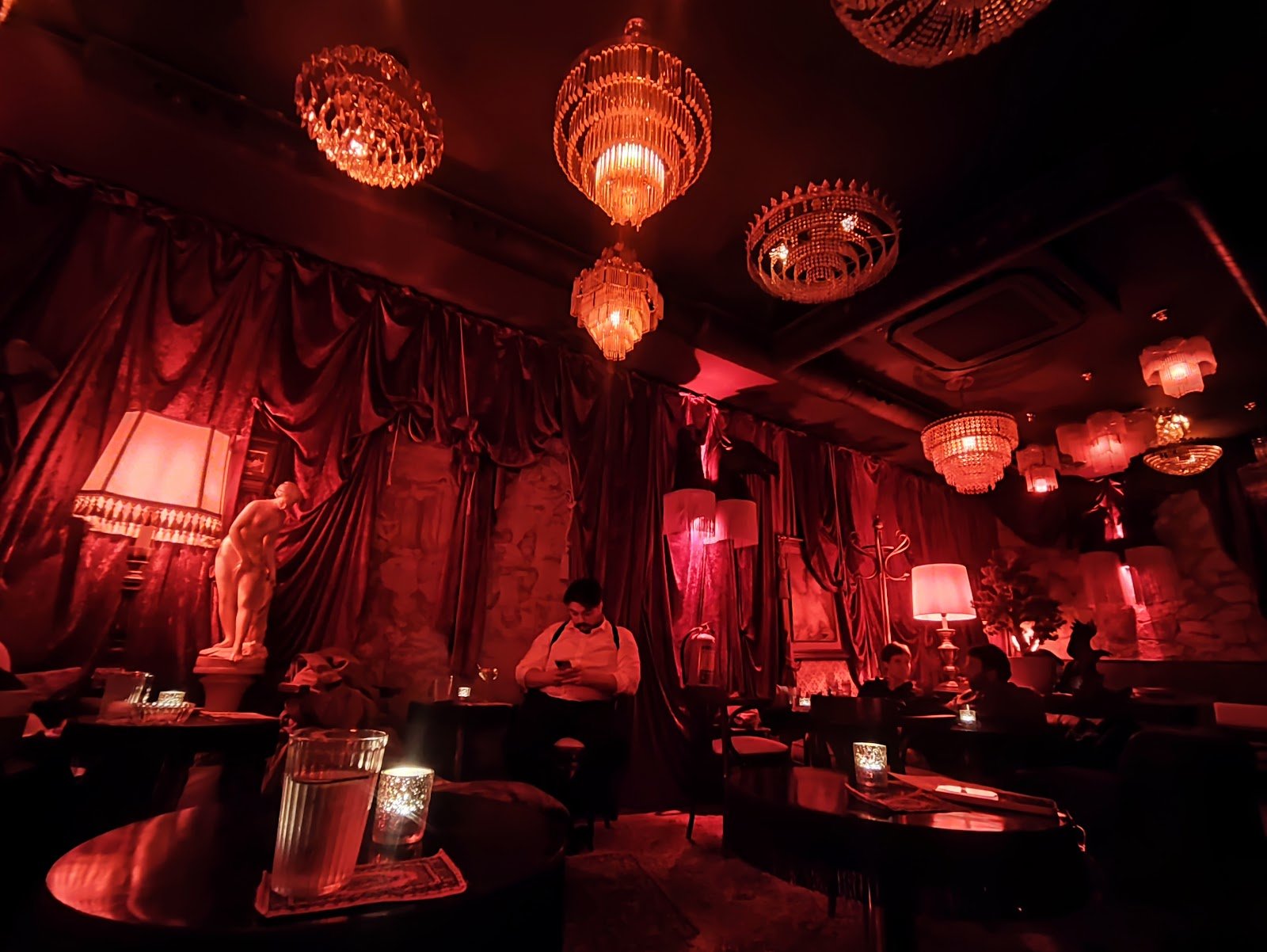 Satán Cocktail Bar