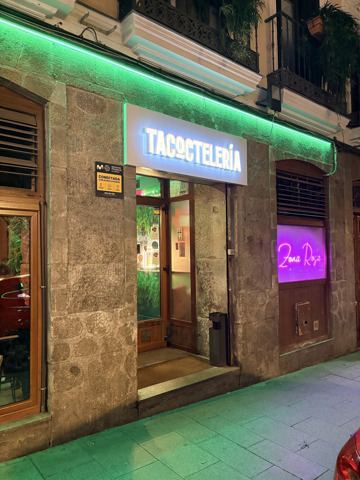 Taquería Tacoctelería : Restaurante Mexicano y Coctelería en Malasaña
