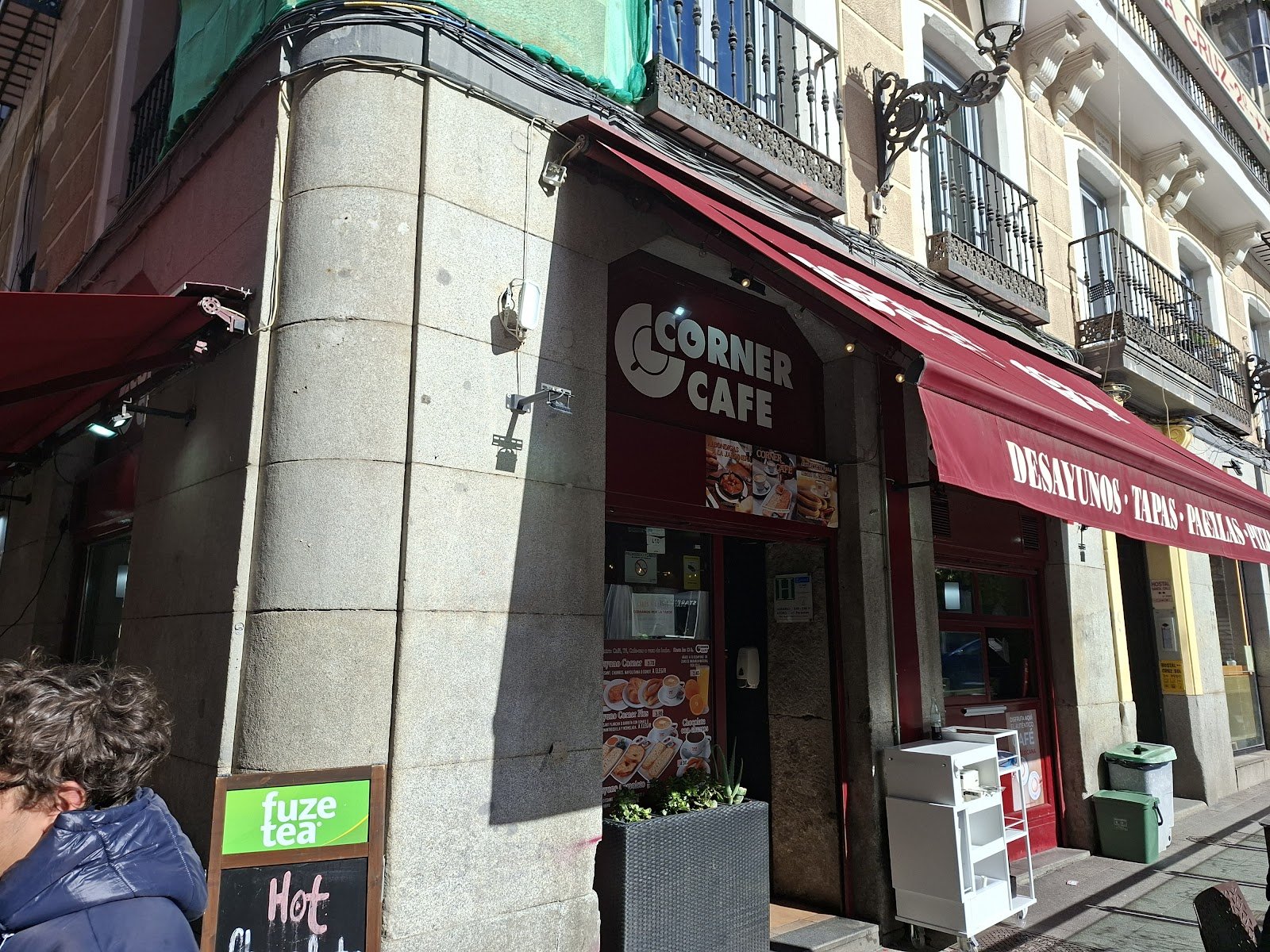 Corner Café