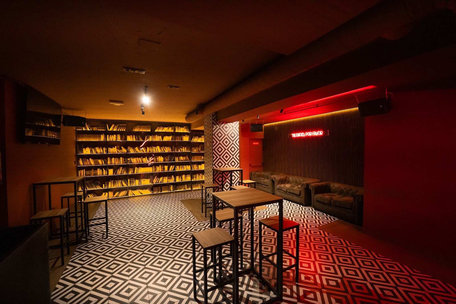 La Biblioteca | Tardeos y Eventos en Madrid