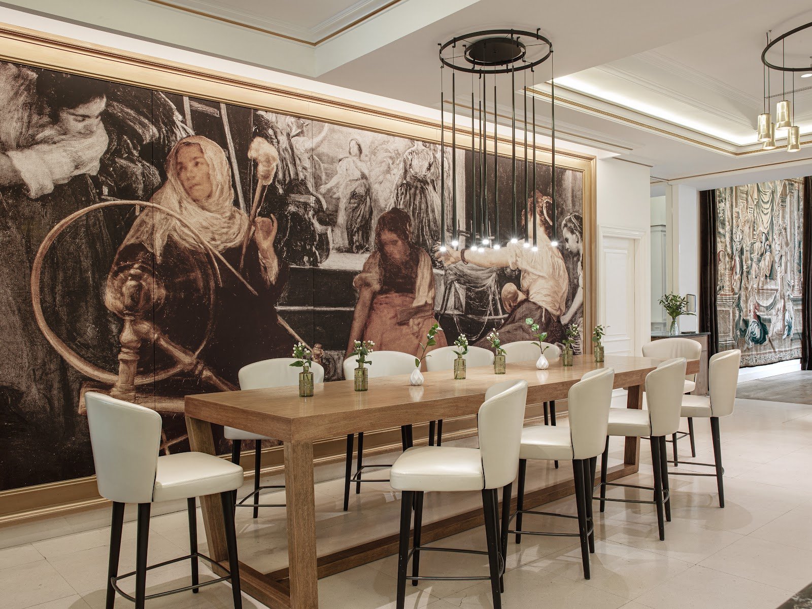 Los Duques Grand Café
