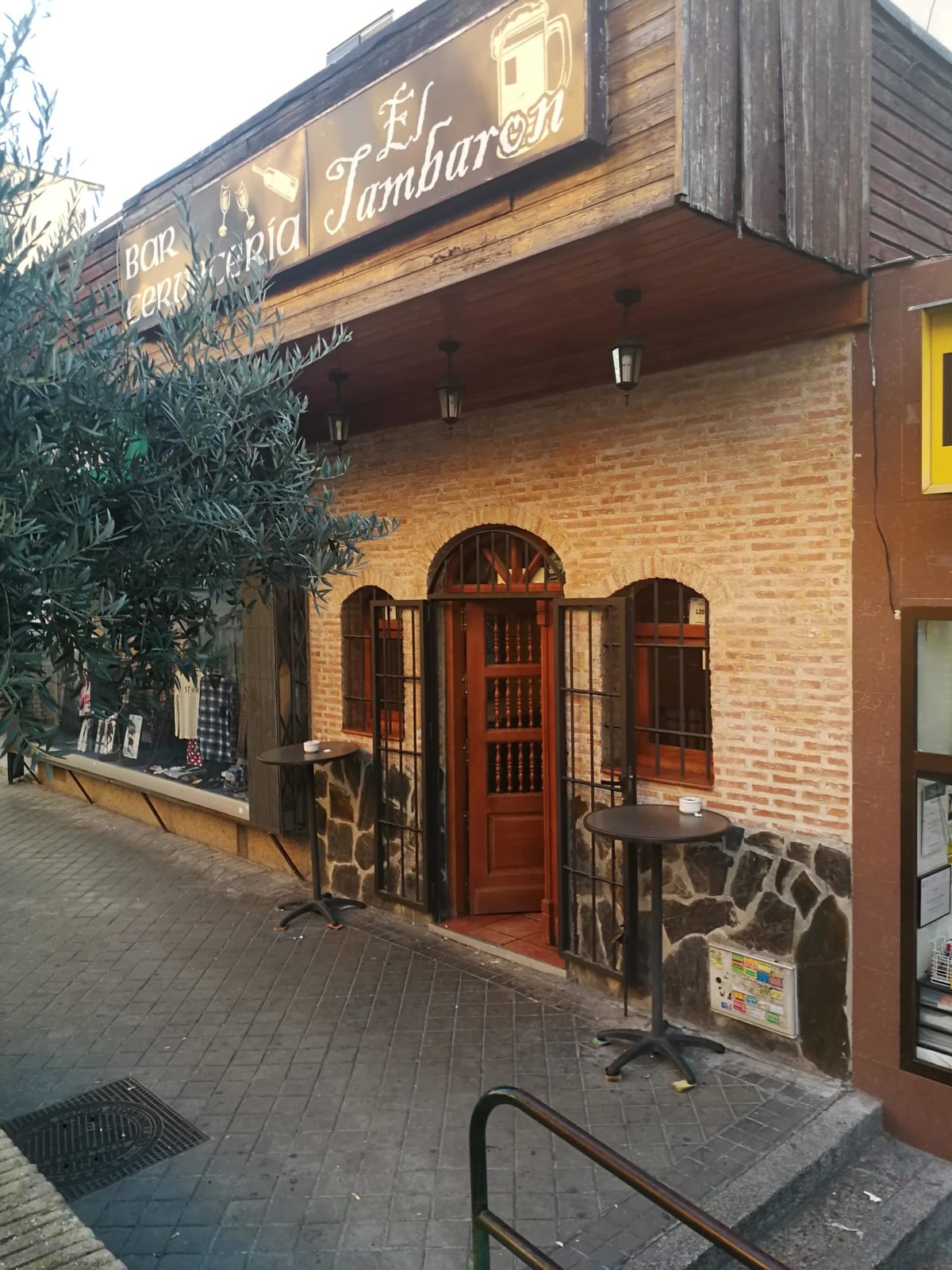 Tambarón