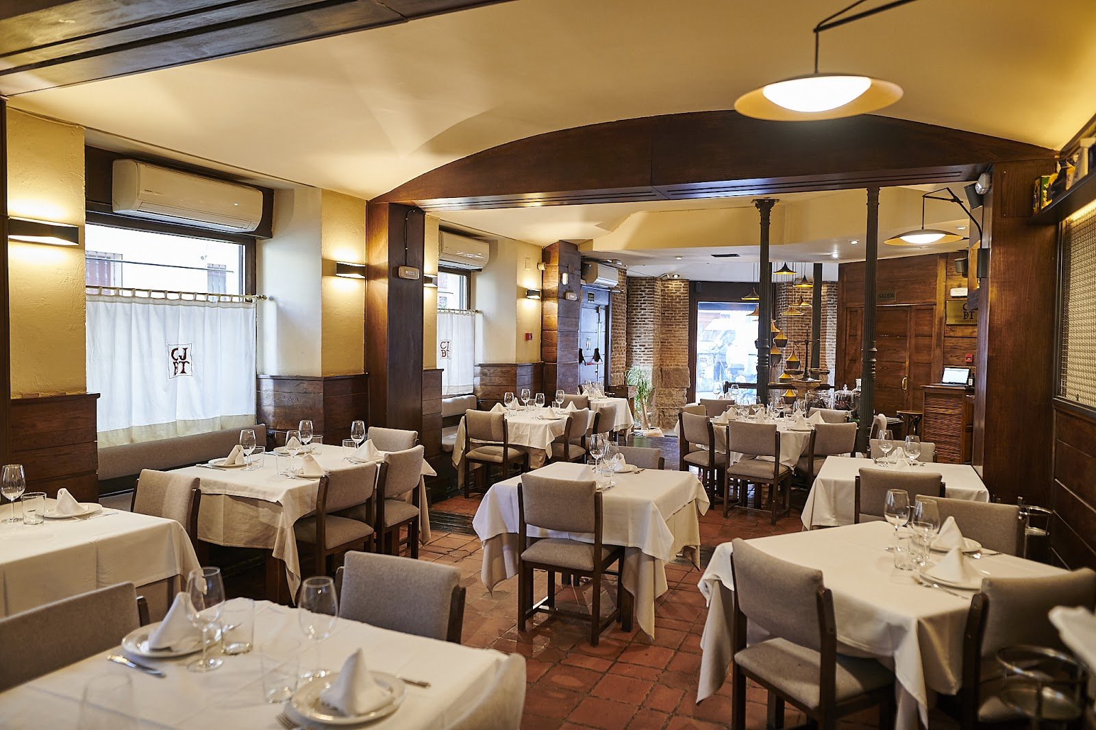 Casa Julián de Tolosa Cava Baja | Restaurante Vasco Madrid