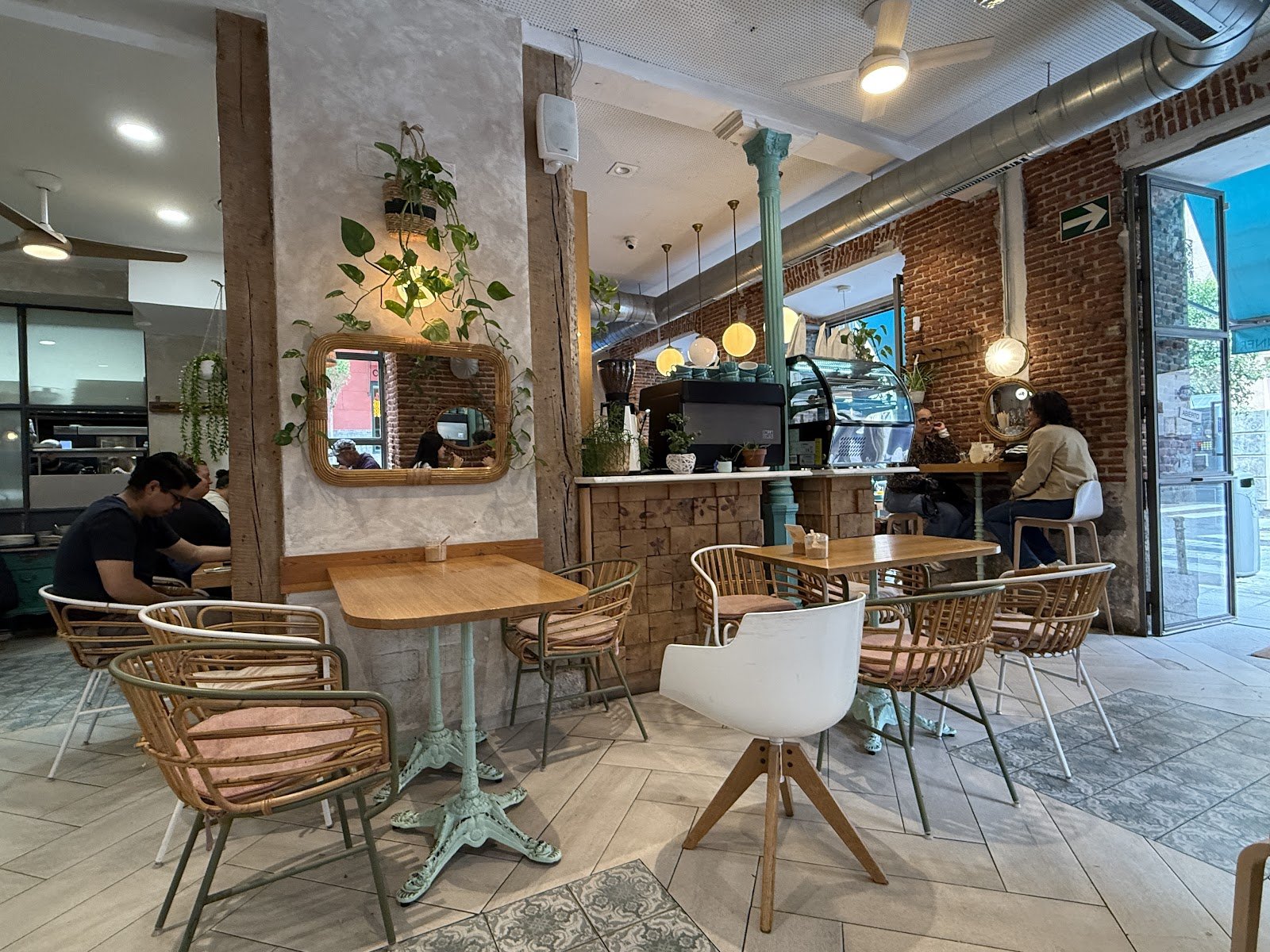 EatMyTrip Malasaña Brunch & Dinner