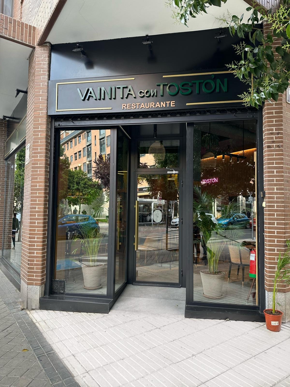Restaurante Vainita Con Tostón