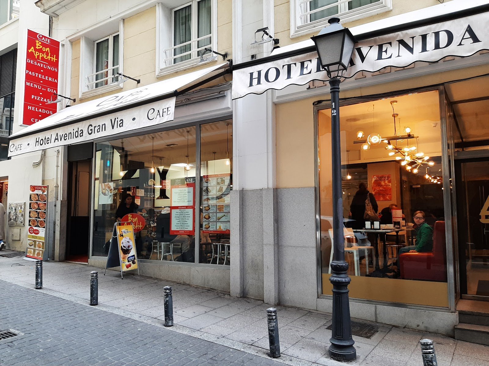 Bon Appétit! Cafe Pasteleria