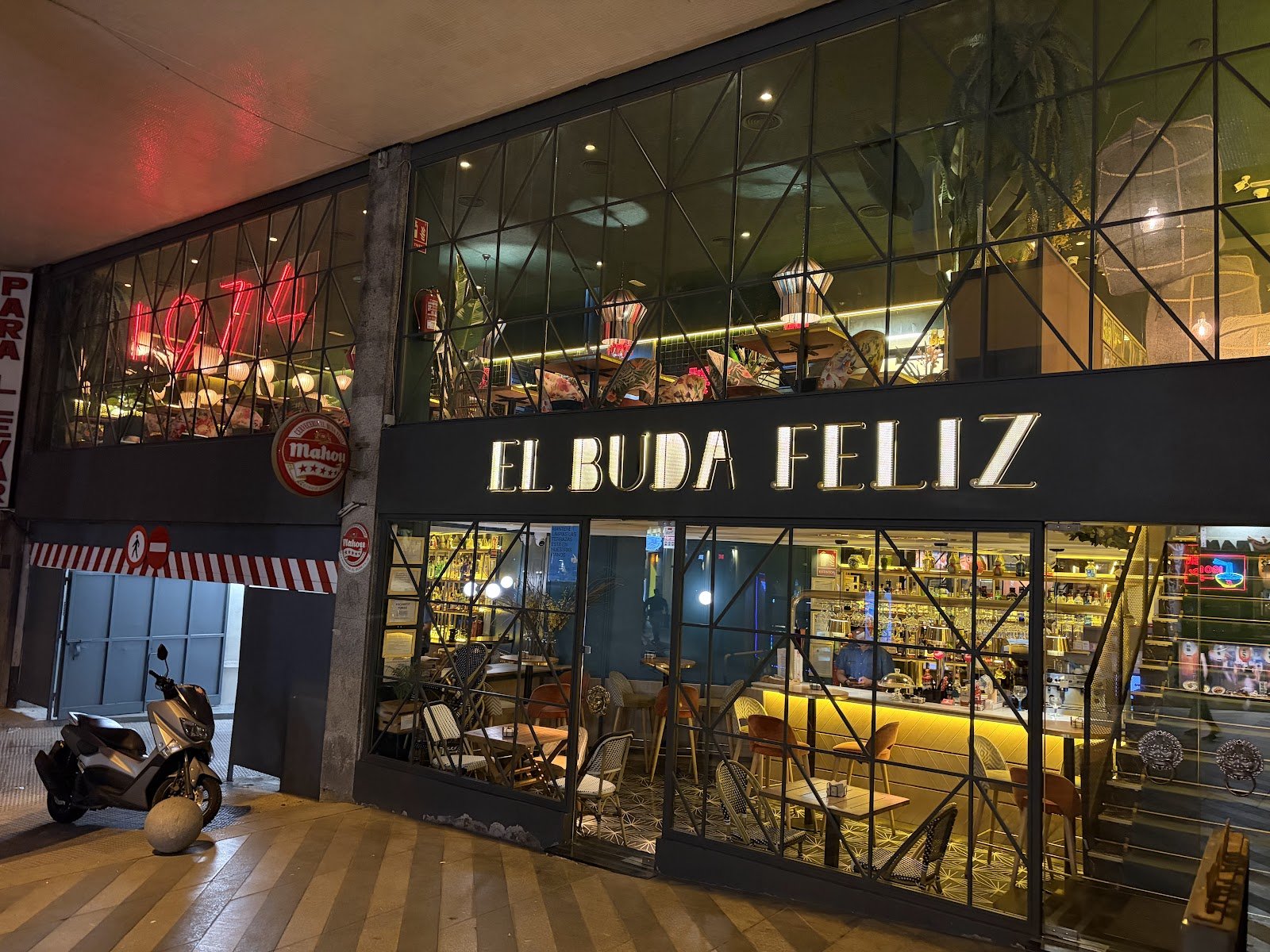 El Buda Feliz 1974